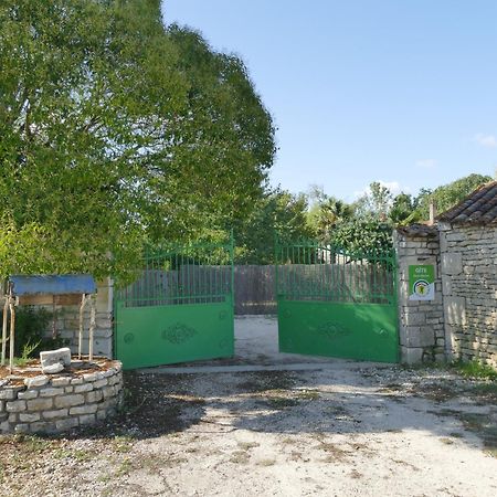 Le Gite De Malecot Gite Familial De 5 Personnes Coulon Exteriér fotografie