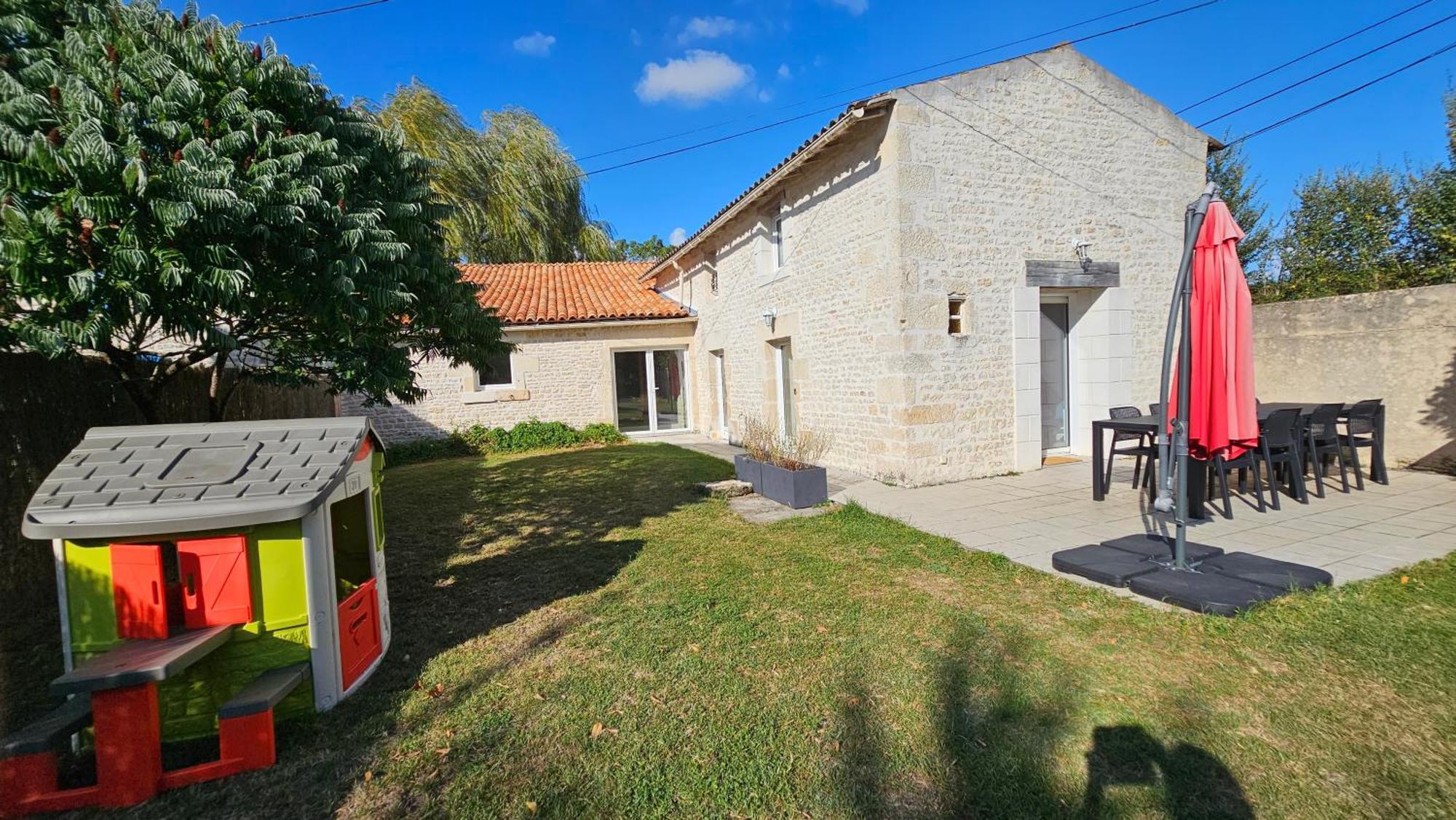 Le Gite De Malecot Gite Familial De 5 Personnes Coulon Exteriér fotografie
